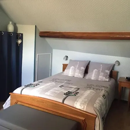Petite Maison Planchez Extérieur photo
